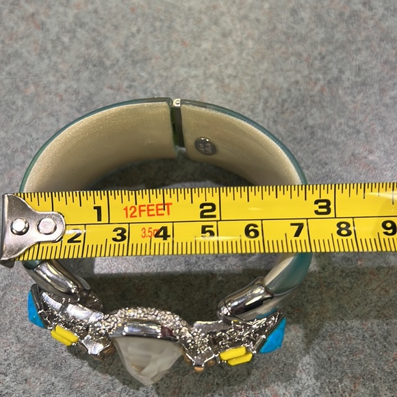 NEW DROPPED PRICED TO SELL🙆🏼♀️come hither
Authentic Alexis Bittar bracelet🤩 - Picture 4 of 5